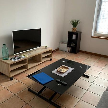 Appartement Avec Terrasse Gien Dış mekan fotoğraf