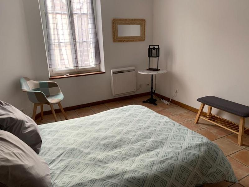 Appartement Avec Terrasse Gien Dış mekan fotoğraf