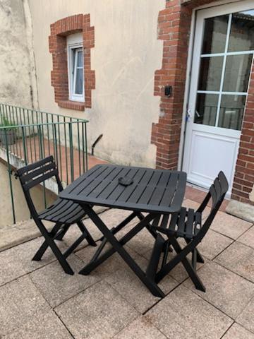 Appartement Avec Terrasse Gien Dış mekan fotoğraf